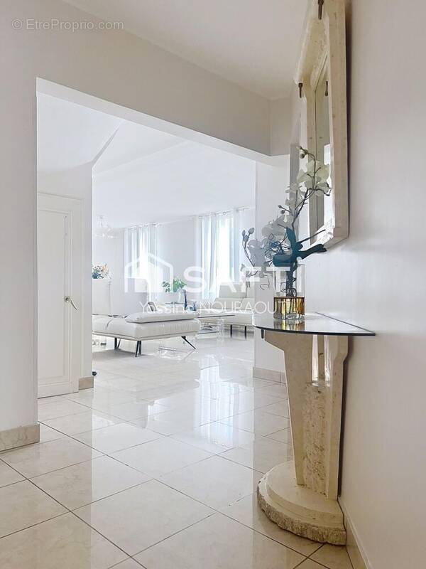 Photo 1 - Maison à BAGNOLET