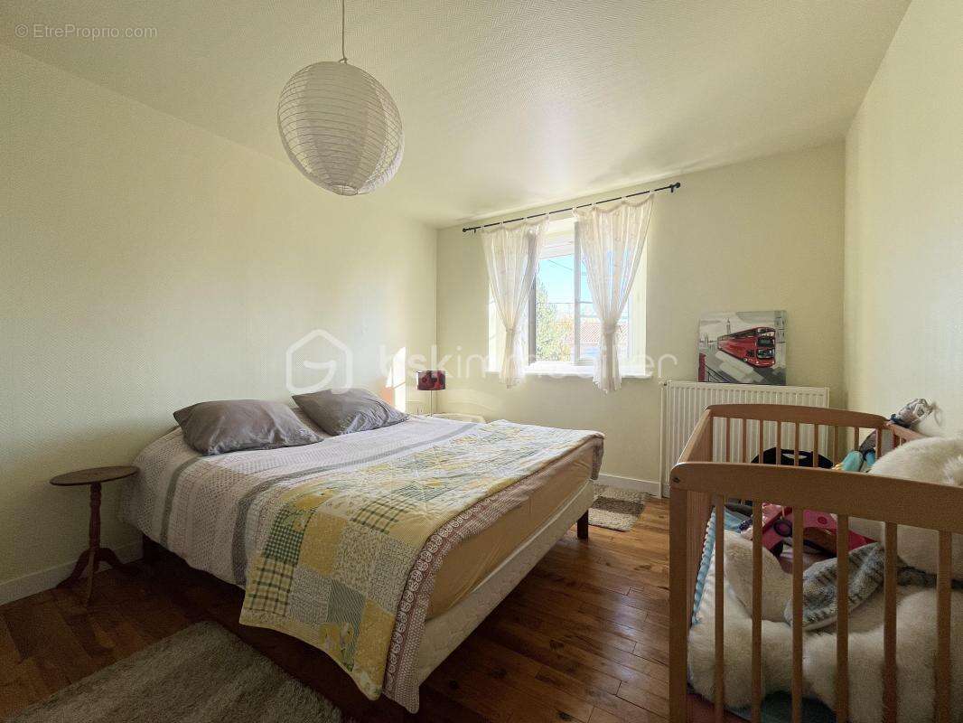 Maison à PEYZIEUX-SUR-SAONE