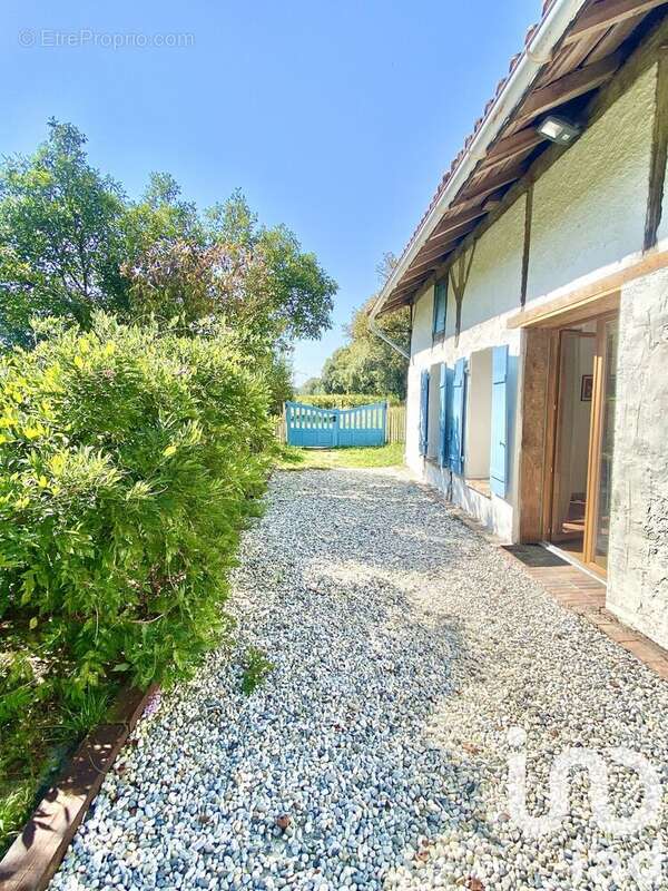 Photo 3 - Maison à LESPERON