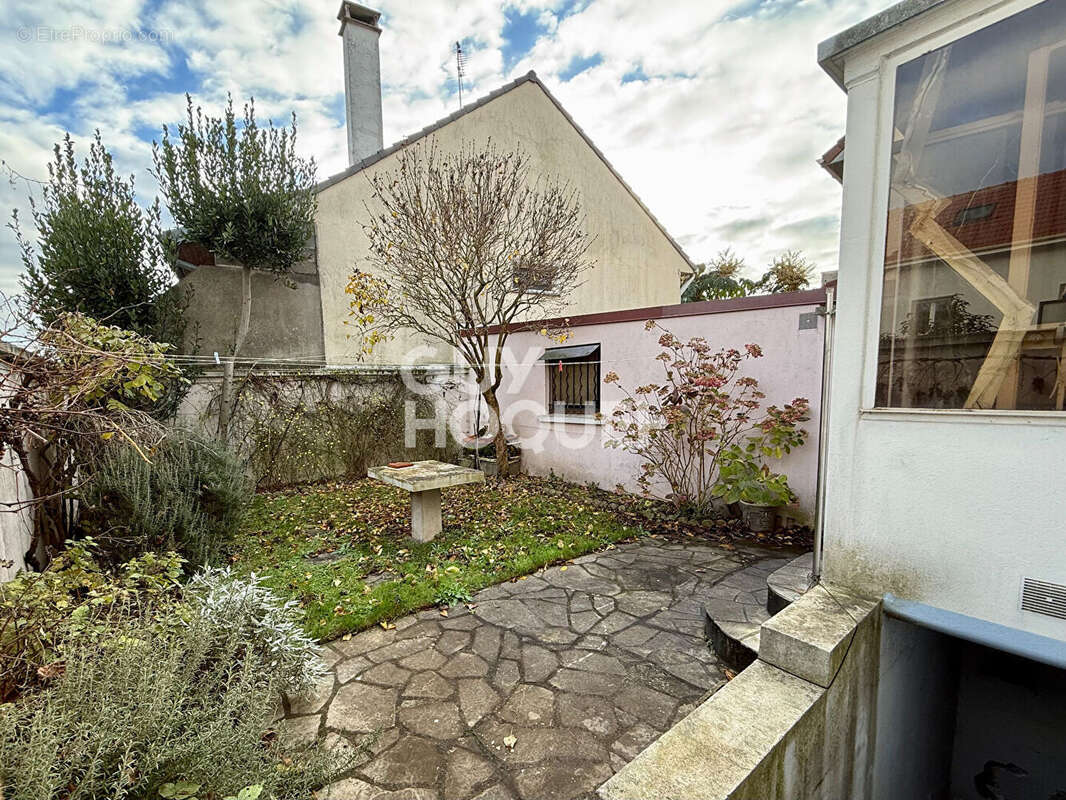 Maison à FONTENAY-SOUS-BOIS