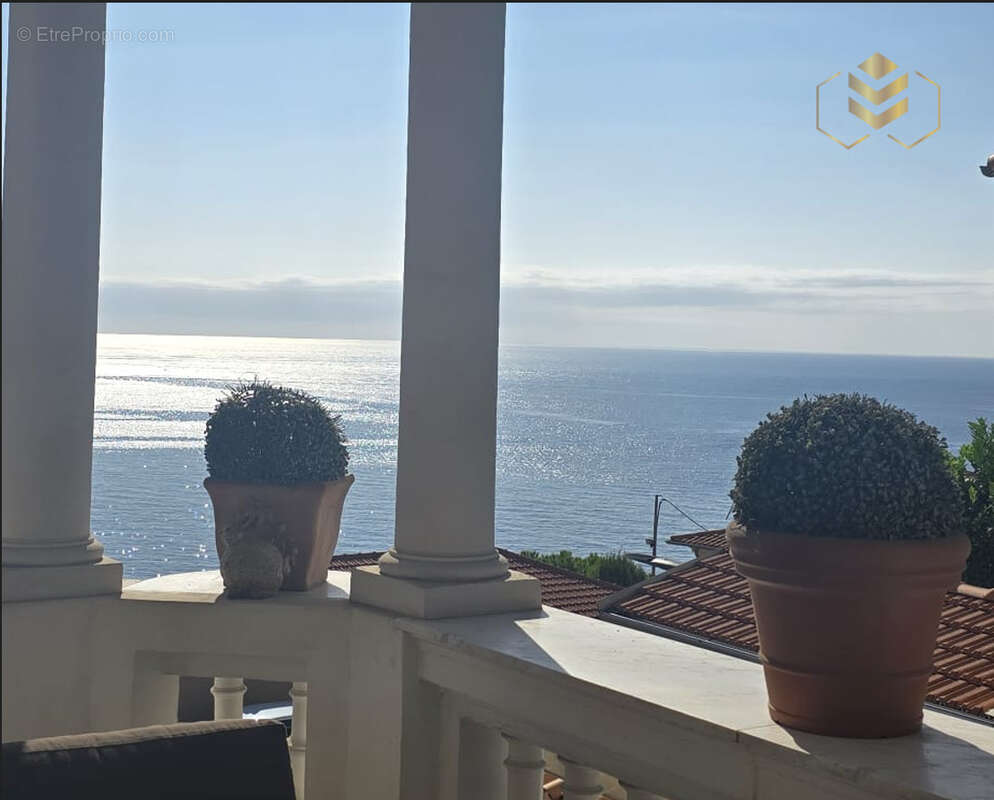 Maison à ROQUEBRUNE-CAP-MARTIN