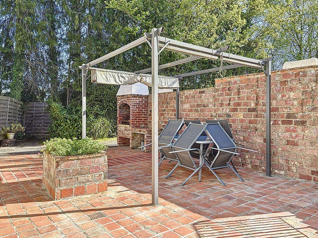 Maison à CASTILLON-EN-AUGE