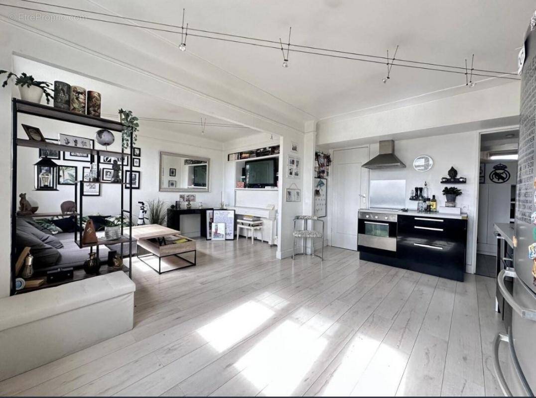 Appartement à EPINAY-SUR-SEINE