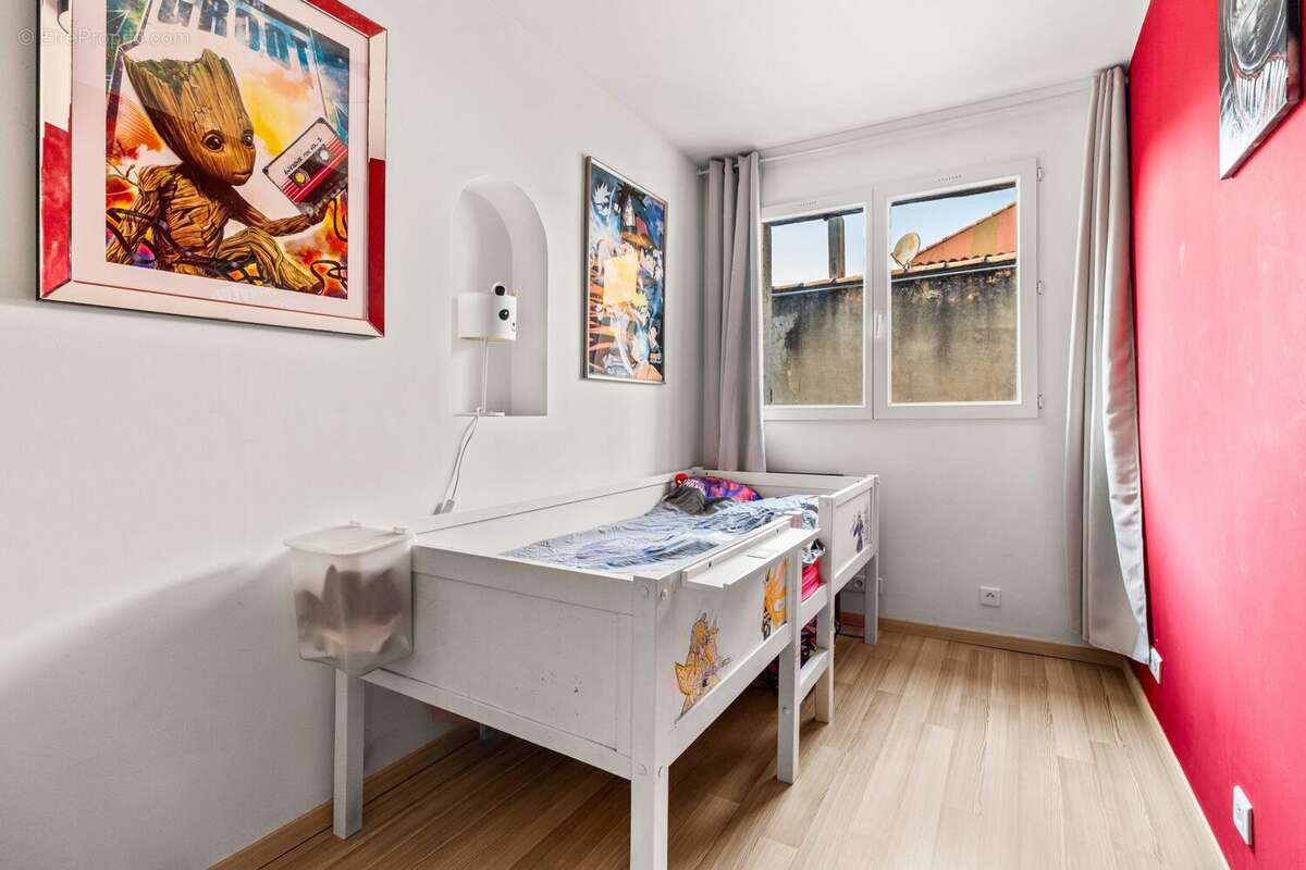 Maison 67 m² à Saint-Laurent-Du-Var  - photo 9