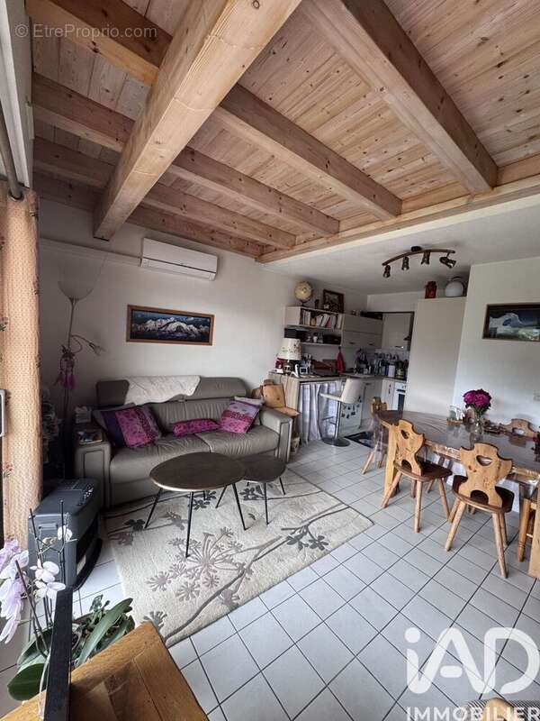 Photo 2 - Appartement à LA ROCHE-SUR-FORON