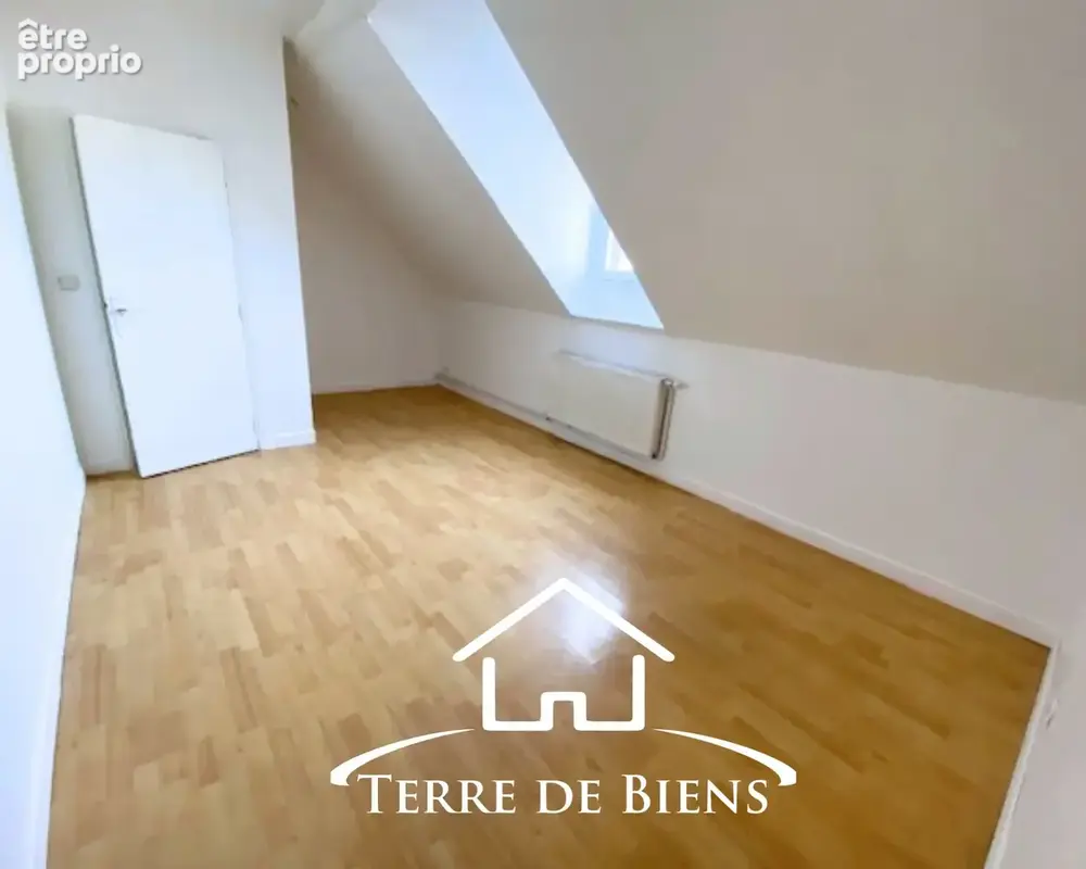 Maison en Pierre de Taille de 170 m2 avec Dépendances et Terrain   Secteur Couloisy - photo 14