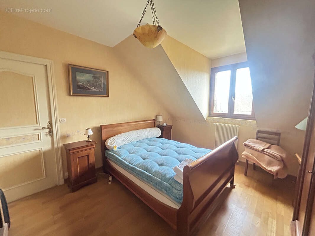 Maison à MEROBERT