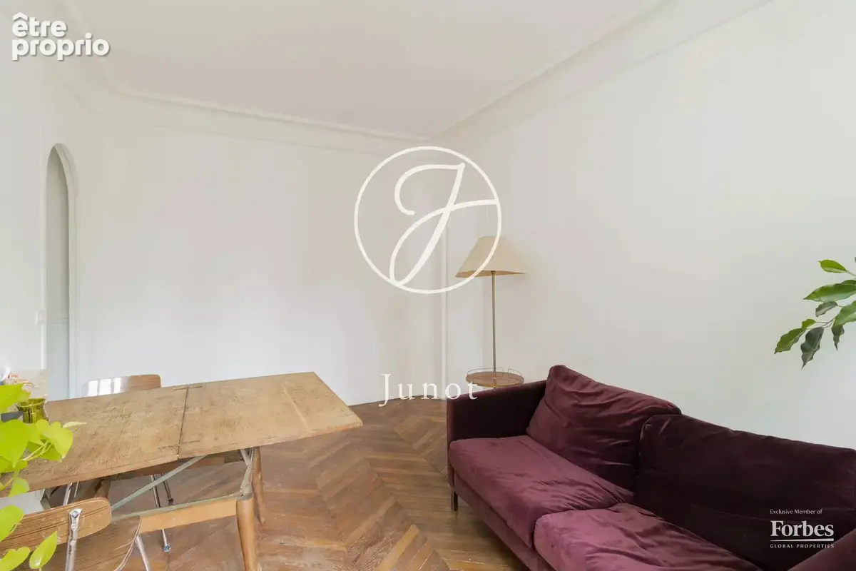 Paris 18ème - MONTMARTRE / HAUT LEPIC - Appartement - 3 pièces - 49,41m² Carrez - 53,52m² au sol - Balcon 2m² - photo 14