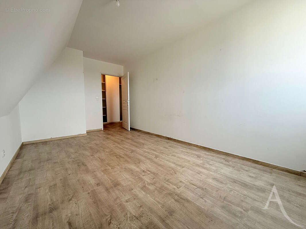 Appartement spacieux en dernier étage - photo 7