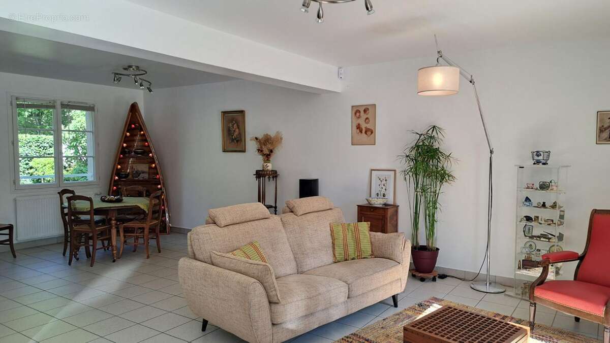 Maison à BOIS-D'ARCY