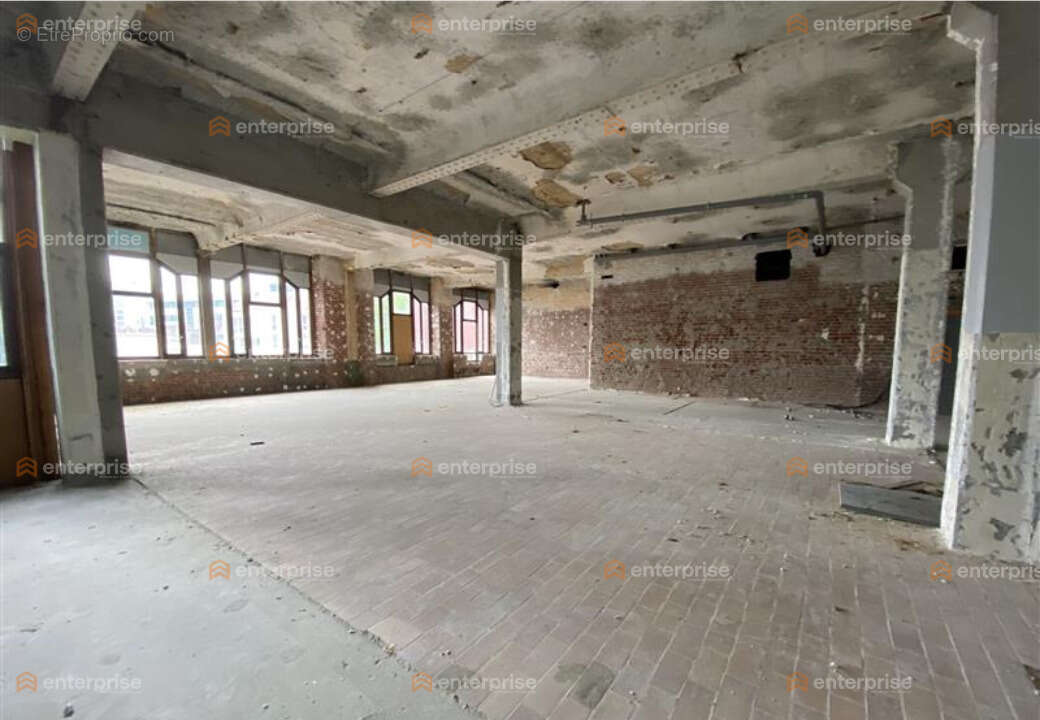 A vendre - bureaux + parking - 2000m2 - lille - - photo 4