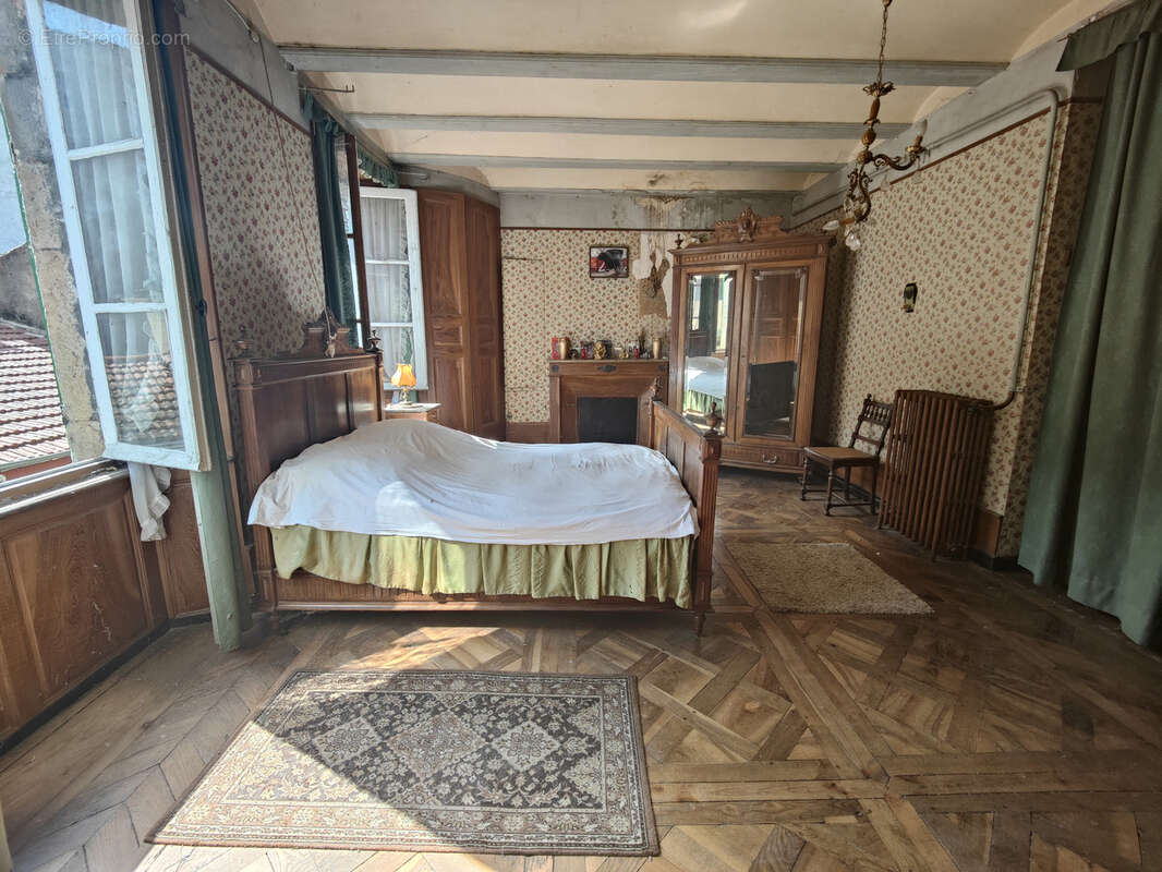 Maison à PAULHAGUET