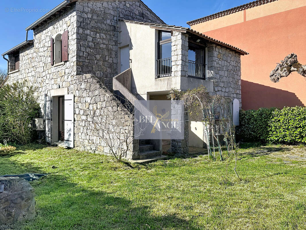 Maison à VALLON-PONT-D'ARC