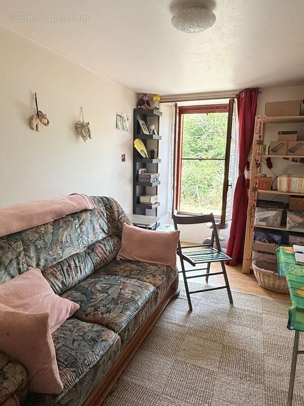 Longère en pierre 90m², sur terrain de 2379m² 69 990 € - photo 8