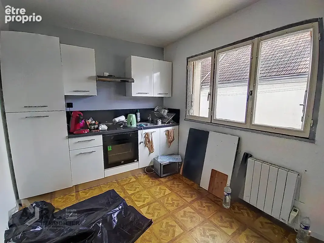 Immeuble Meung Sur Loire 7 pièce(s) 139.5m² - photo 7