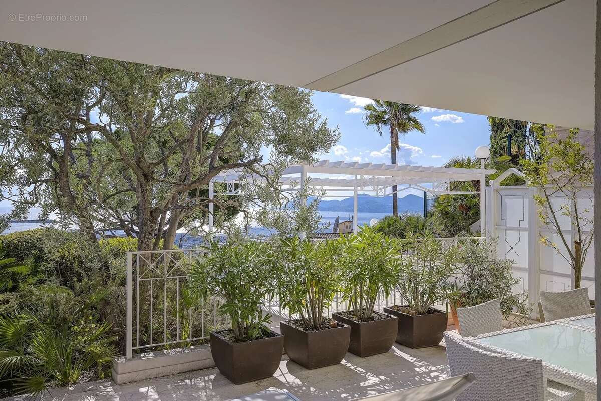 Appartement à CANNES