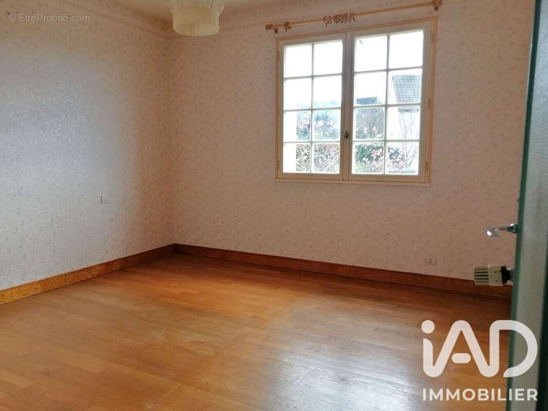 Maison 111 m² à Chailland  - photo 8