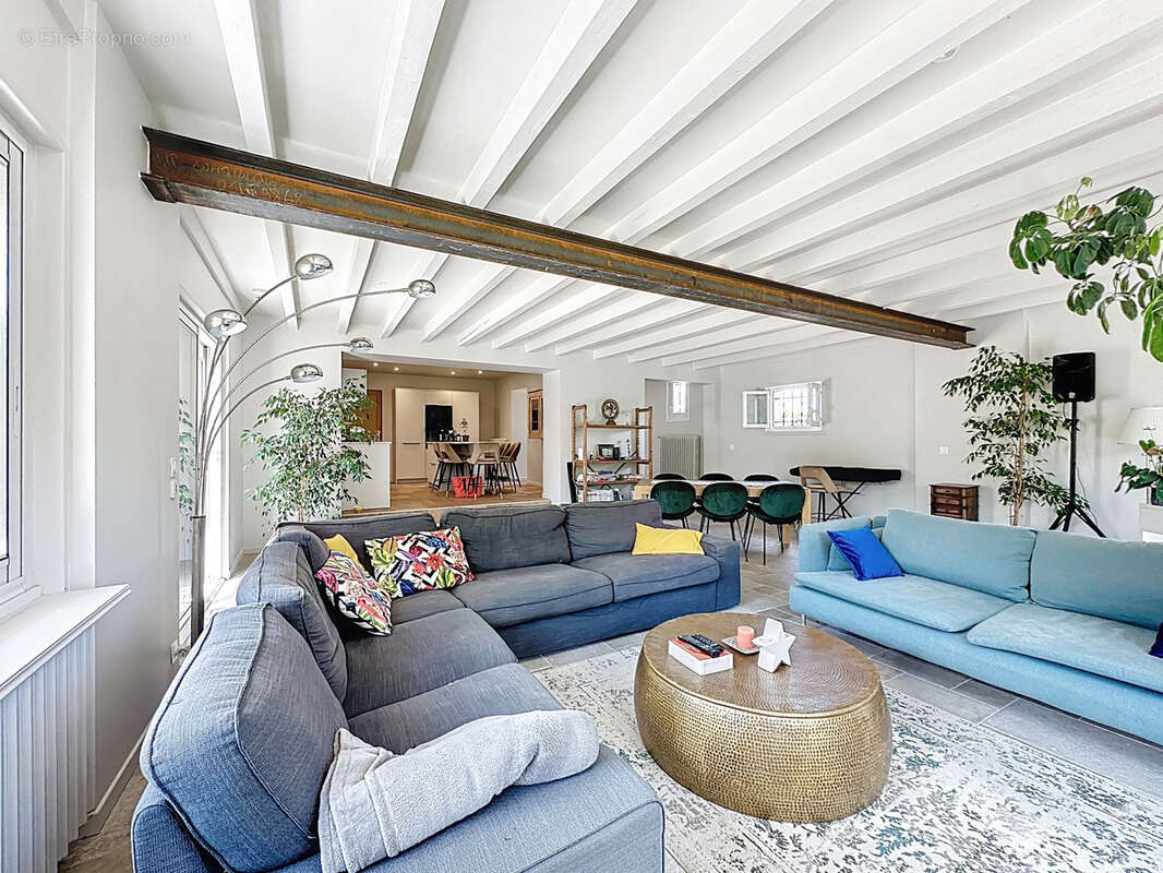 Maison à LA TOUR-DU-PIN