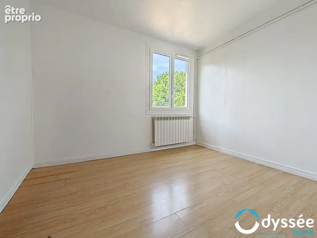 Appartement 4 pièces 74 m² à vendre à Stains (93240) - photo 5
