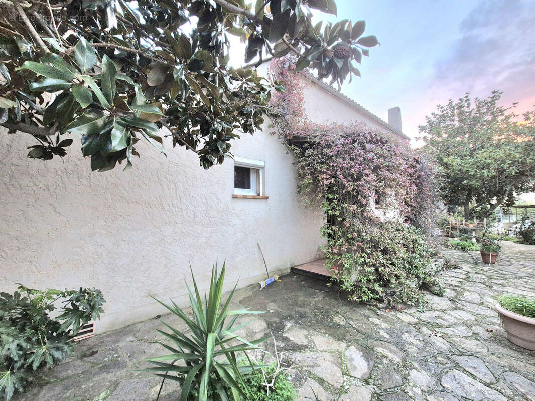 Maison à BORMES-LES-MIMOSAS