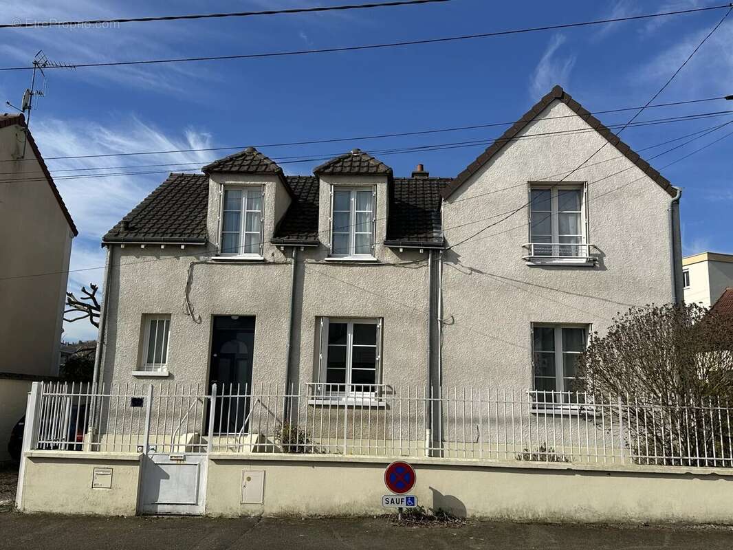 Maison à CHARTRES