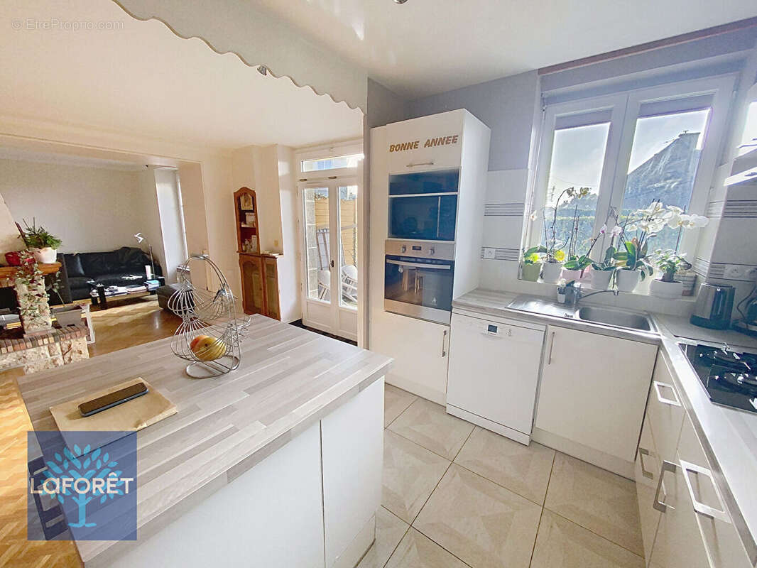 Appartement à FOUGERES