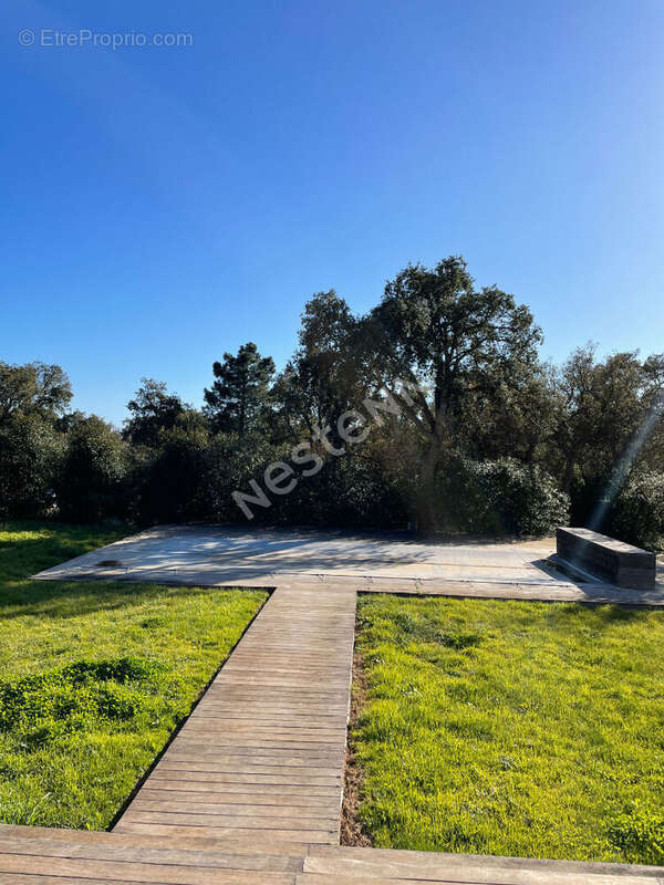 À vendre ? Belle villa avec piscine à quelques minutes de la plage de Fautea - photo 17