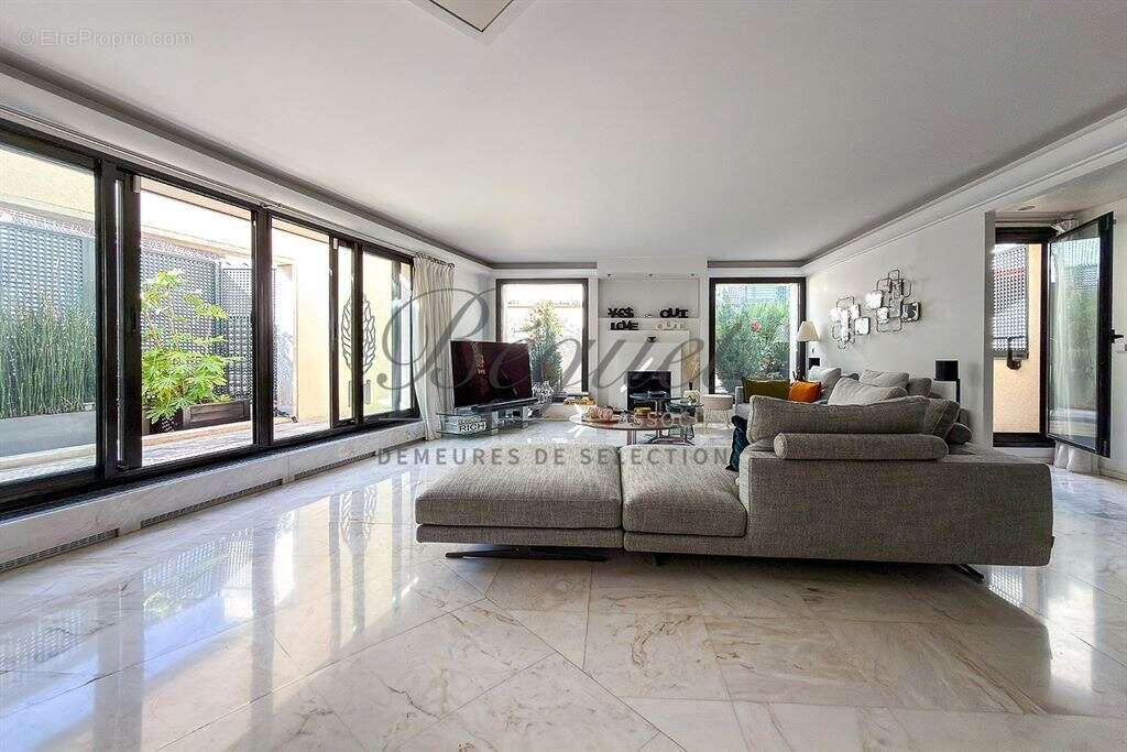 Appartement à BOULOGNE-BILLANCOURT