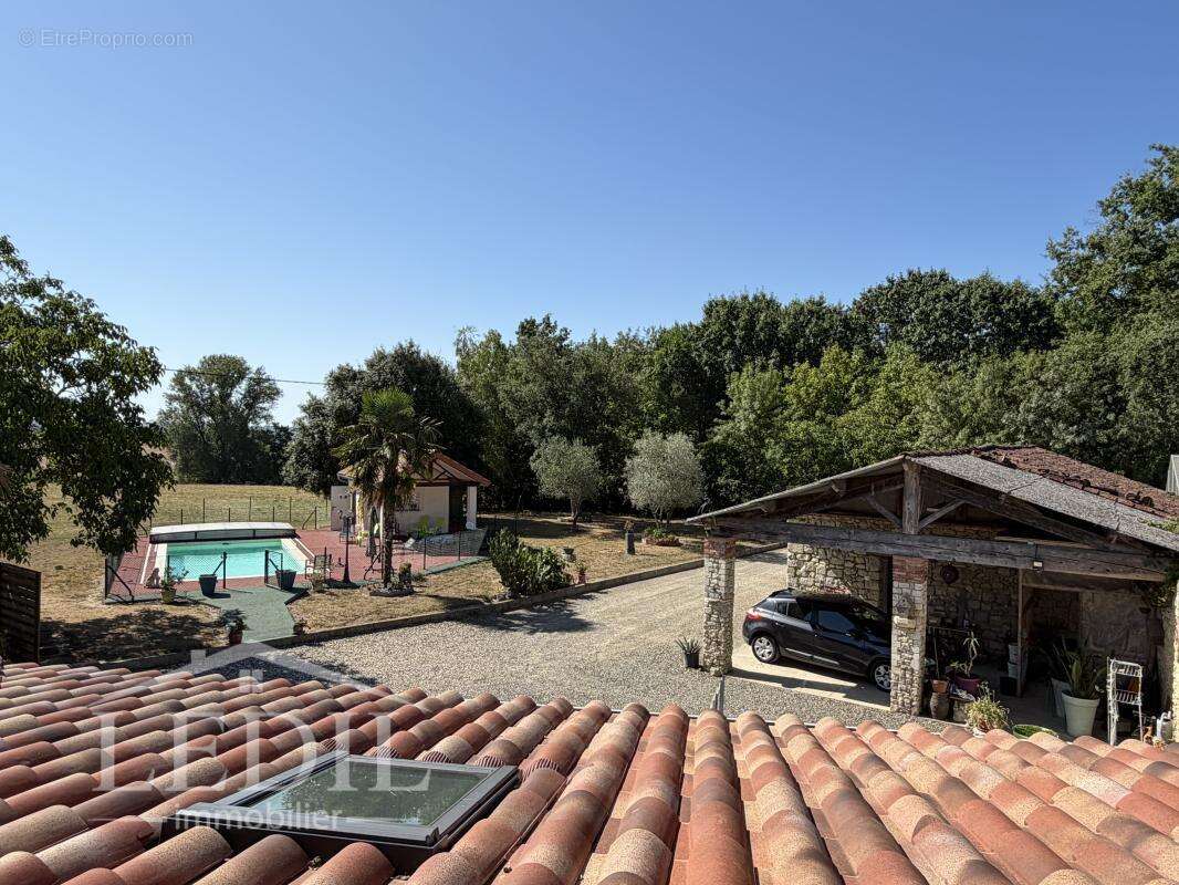 Maison de caractère avec vue sur les Pyrénées - photo 2
