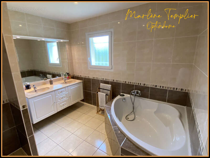 Maison à LUCQ-DE-BEARN