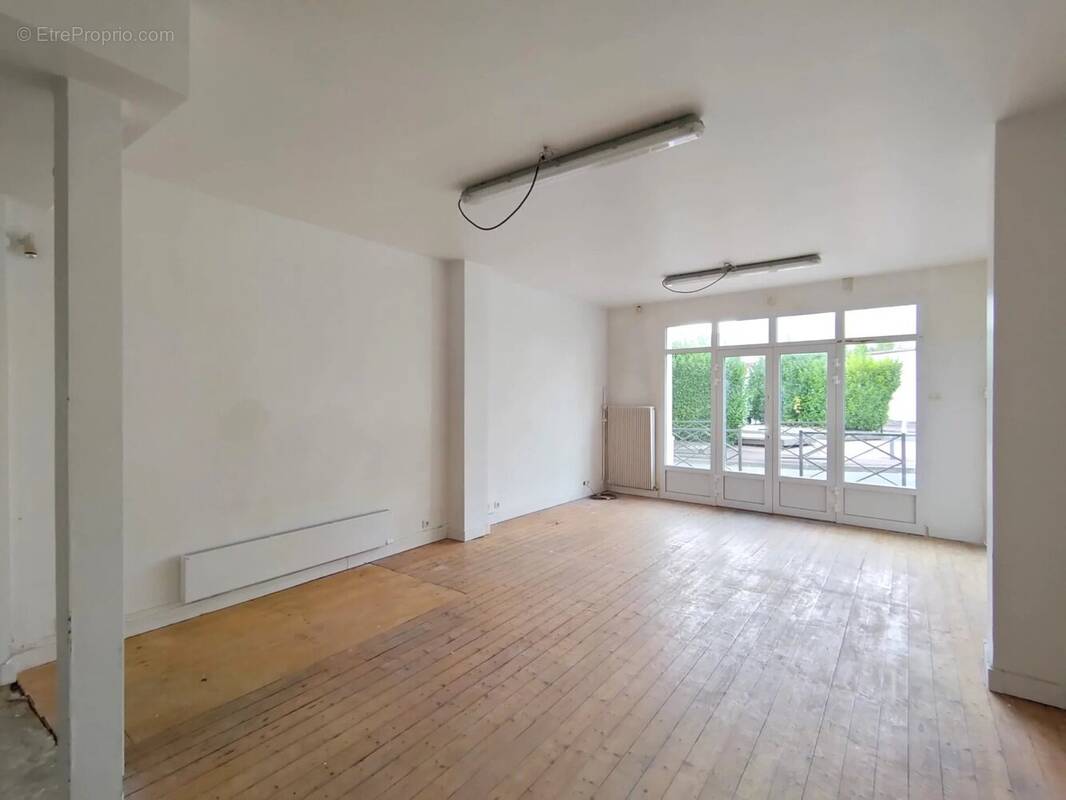 Commerce à SAINT-GERMAIN-EN-LAYE