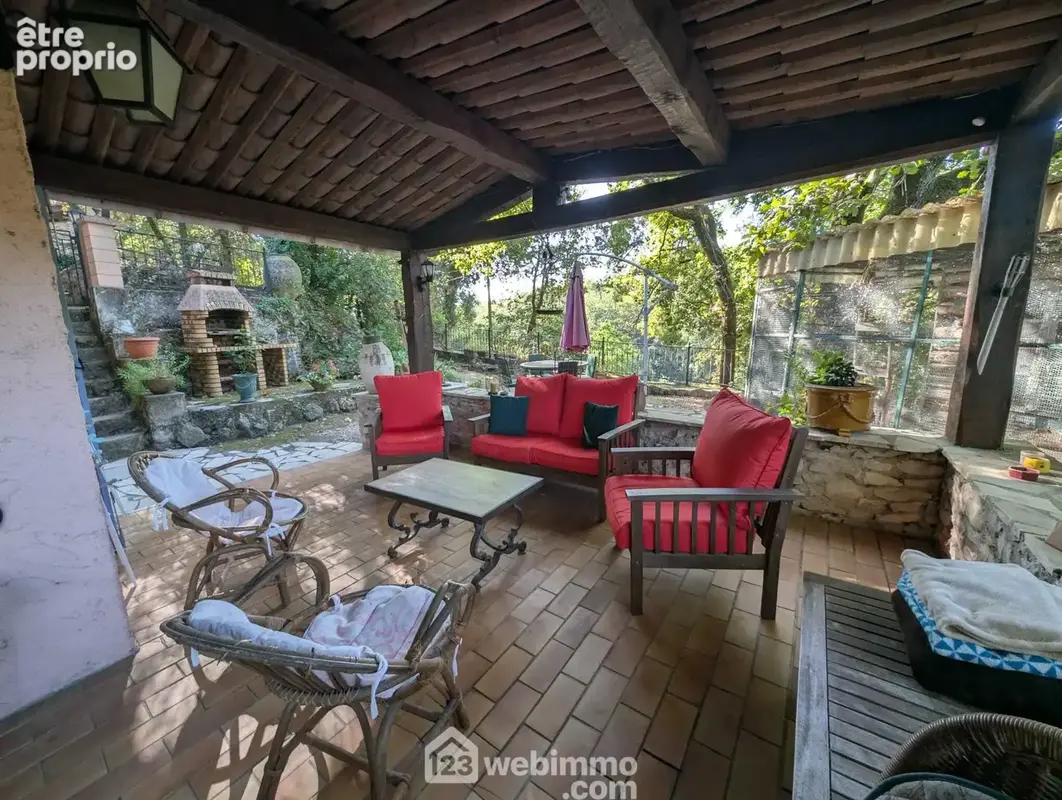 Maison 8 pièces 150 m² à vendre à Flayosc (83780) - photo 4