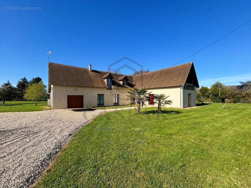Maison à LE FIDELAIRE