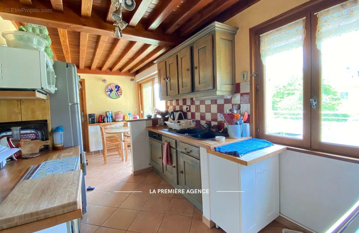 Maison à SAINT-FORGEUX