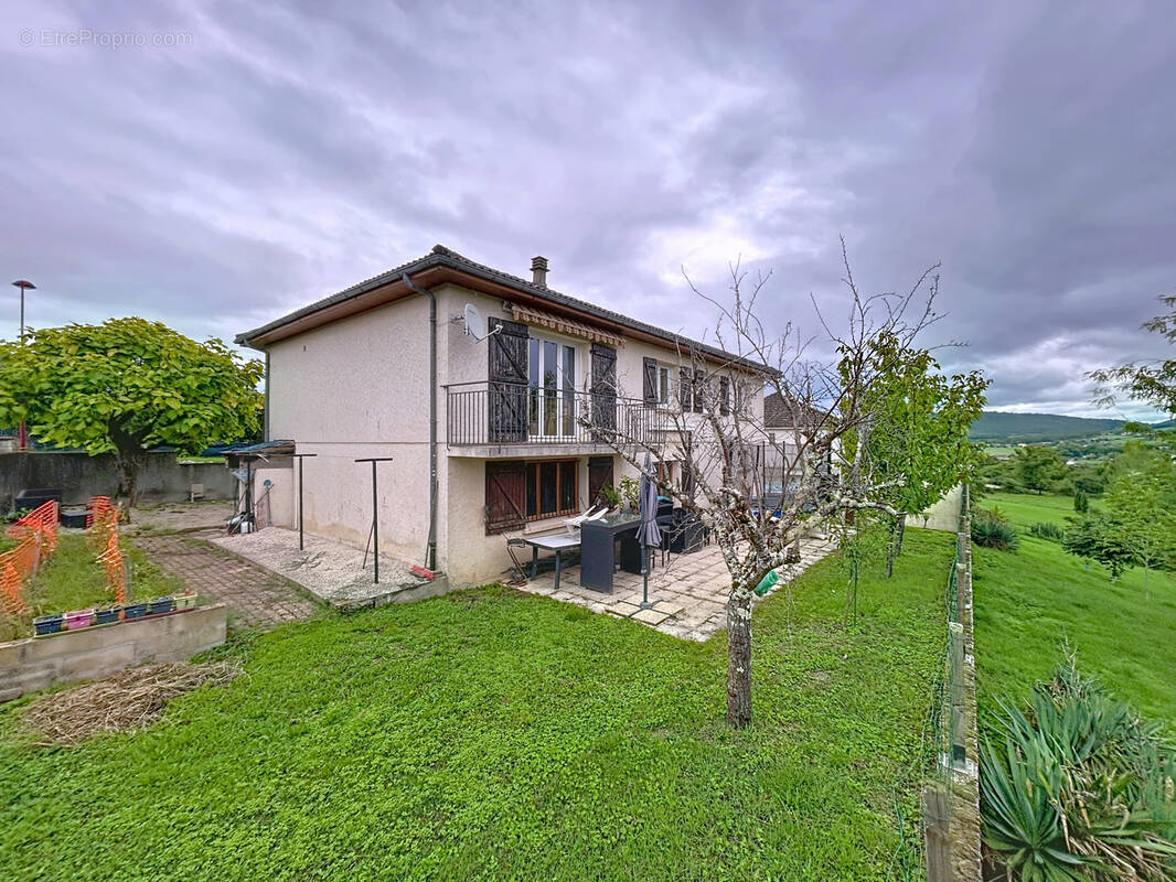 Maison à LA FEUILLADE