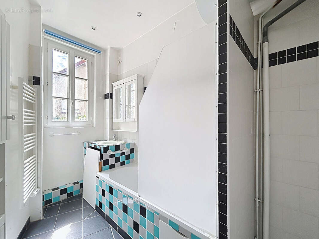RER A Le Parc de Saint Maur. Appartement 2 pièces de 50.24 m2 - photo 6