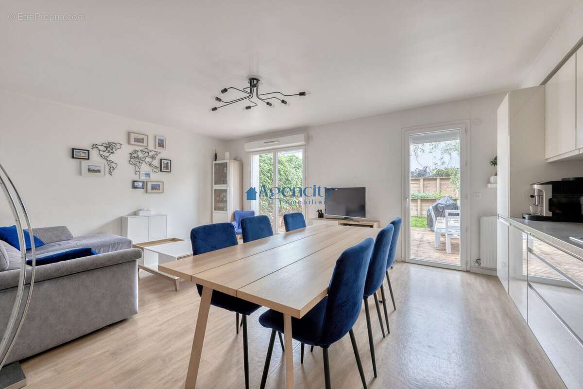 Maison à CHAMPIGNY-SUR-MARNE