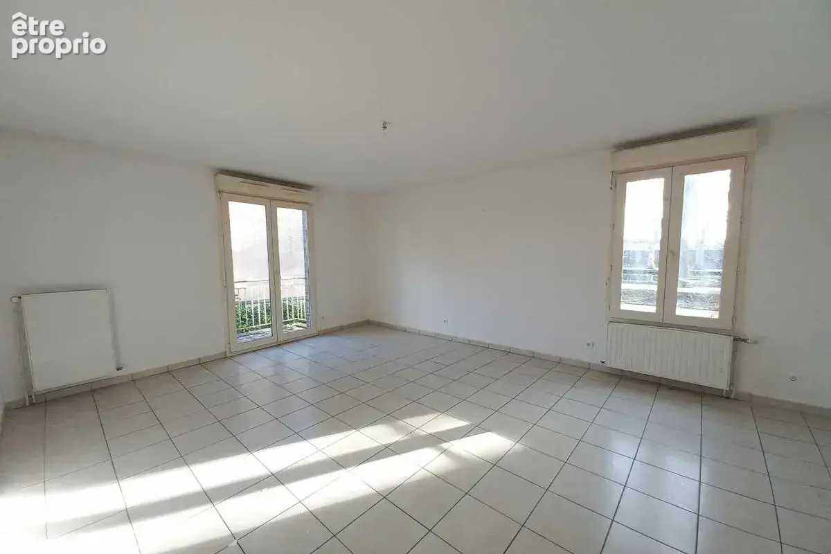 Appartement à MIGENNES