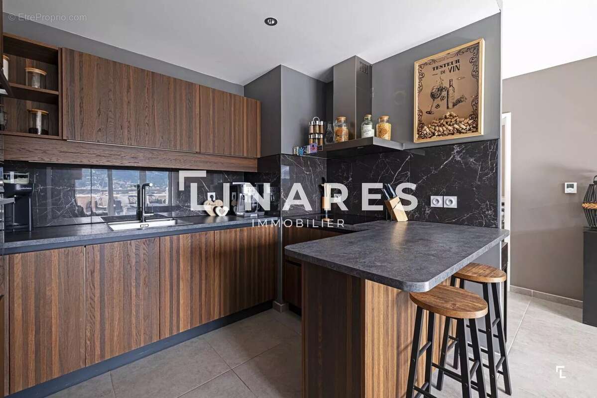 Appartement à MARSEILLE-11E