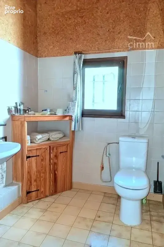 À vendre – Maison de caractère avec piscine, terrain de 2 090 m² et nombreuses dépendances à Saint-Vincent-de-Mercuze - photo 14