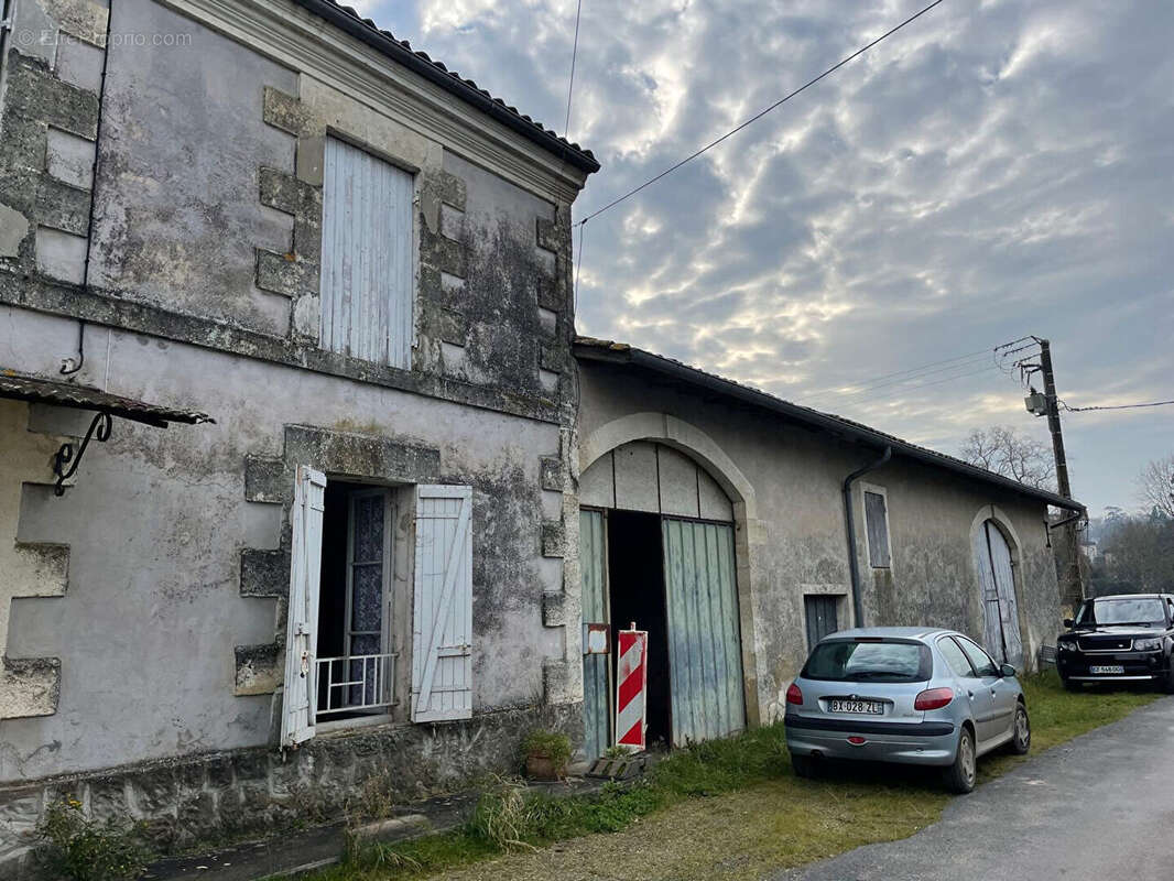 Maison à GENSAC