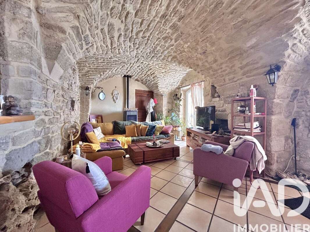 Photo 3 - Maison à GALLARGUES-LE-MONTUEUX