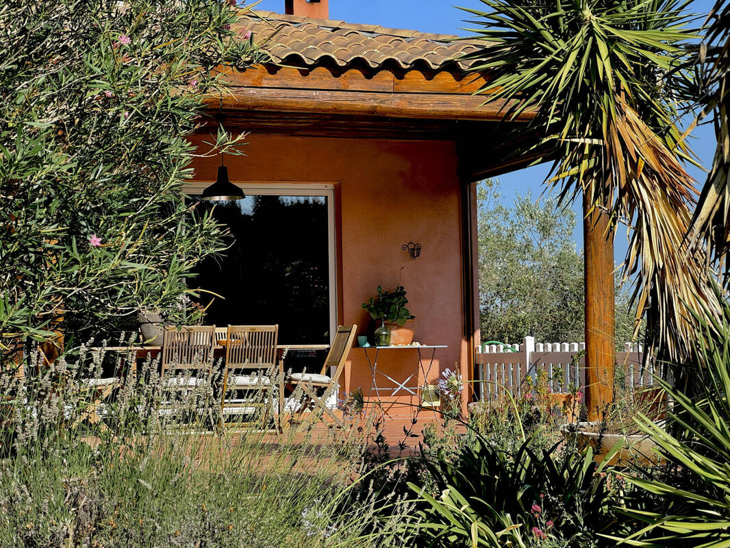 Maison à COLLIAS