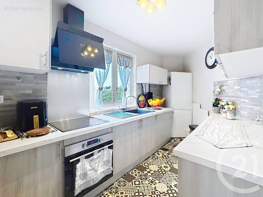 Photo 1 - Appartement à THIAIS