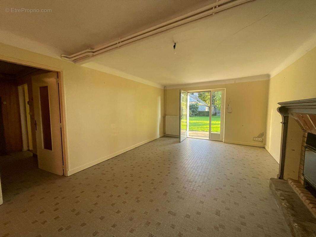 Maison à BAINS-SUR-OUST