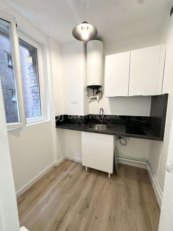 Studio à 750 m  de la gare refait a neuf - photo 8