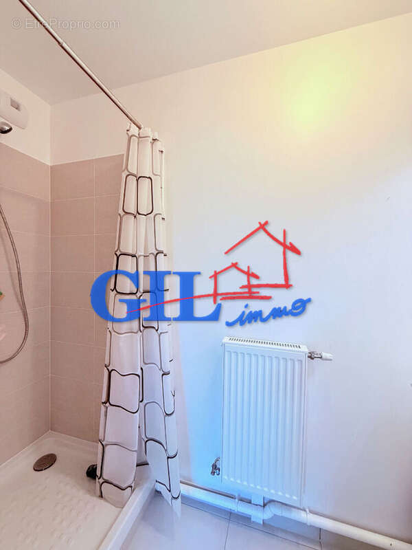 Appartement à SAVIGNY-LE-TEMPLE