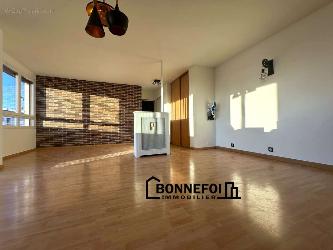 Appartement à CHAMPIGNY-SUR-MARNE