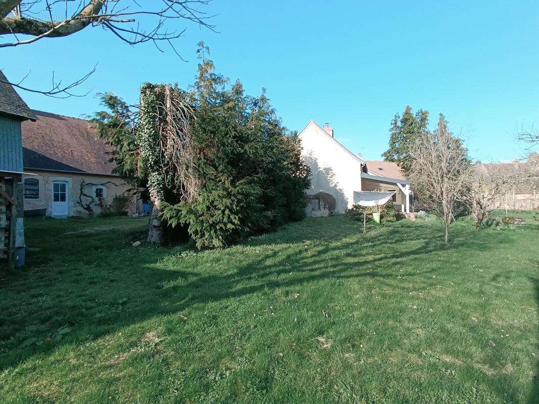 Maison de village avec seconde maison à restaurer - photo 11