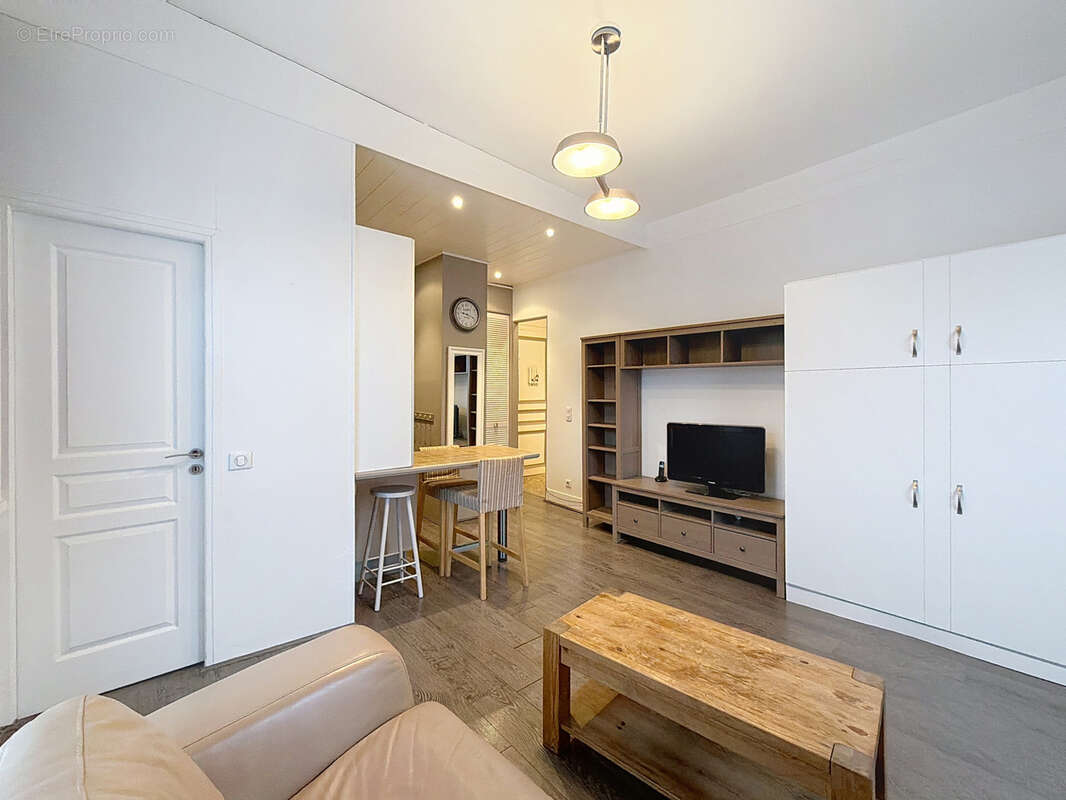 Appartement à AIX-LES-BAINS